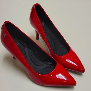 Simply Vera Wang Pumps